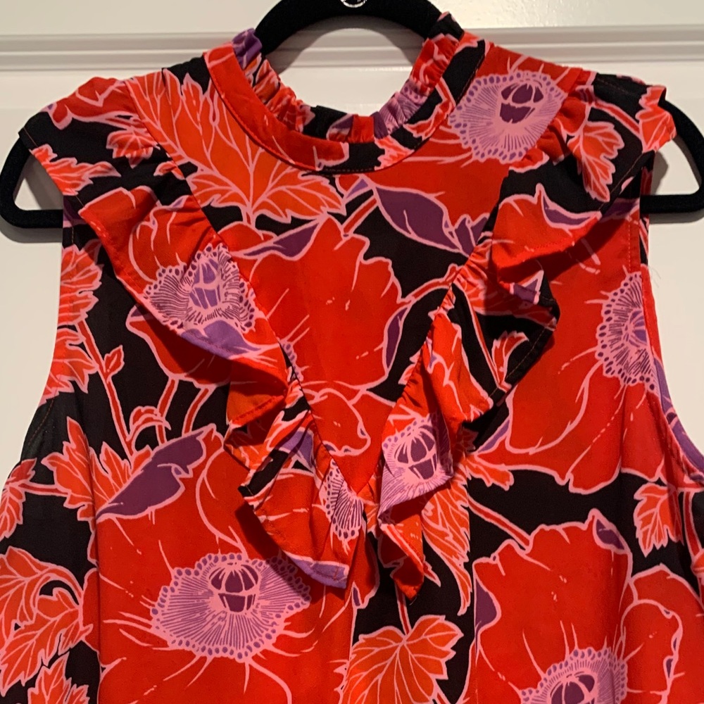 Ruffle neck sleeveless top